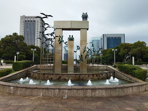 駅からハイキング 磯子駅～根岸駅 三殿台遺跡散策