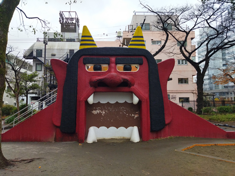 駅からハイキング 磯子駅～根岸駅 三殿台遺跡散策